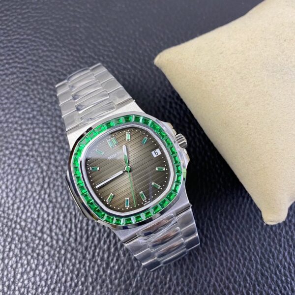 Patek Philippe 5711 Hand-set emeralds - Image 6