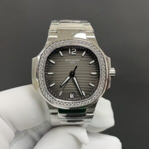 Patek Philippe 7118 Nautilus women-s