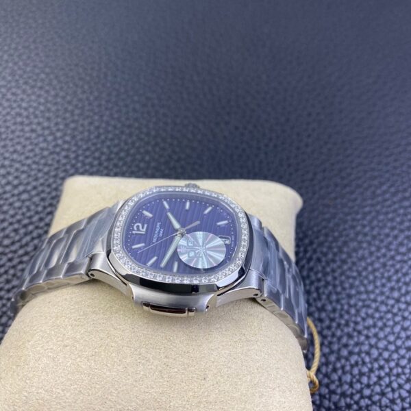Patek Philippe 7018 Nautilus Women-s - Image 7
