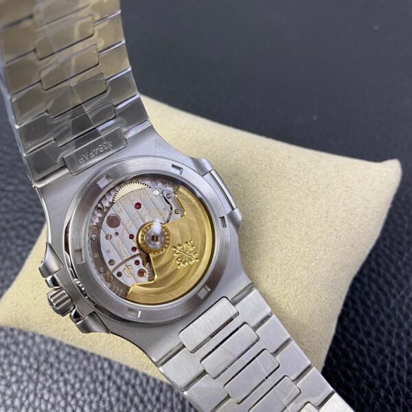 Patek Philippe 5711 Hand-set rubies - Image 8