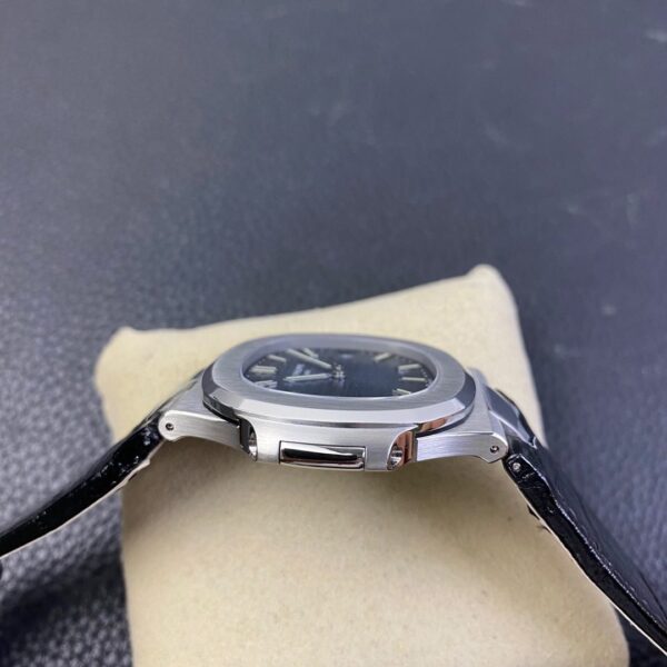 Patek Philippe 5711 Belt model - Image 6