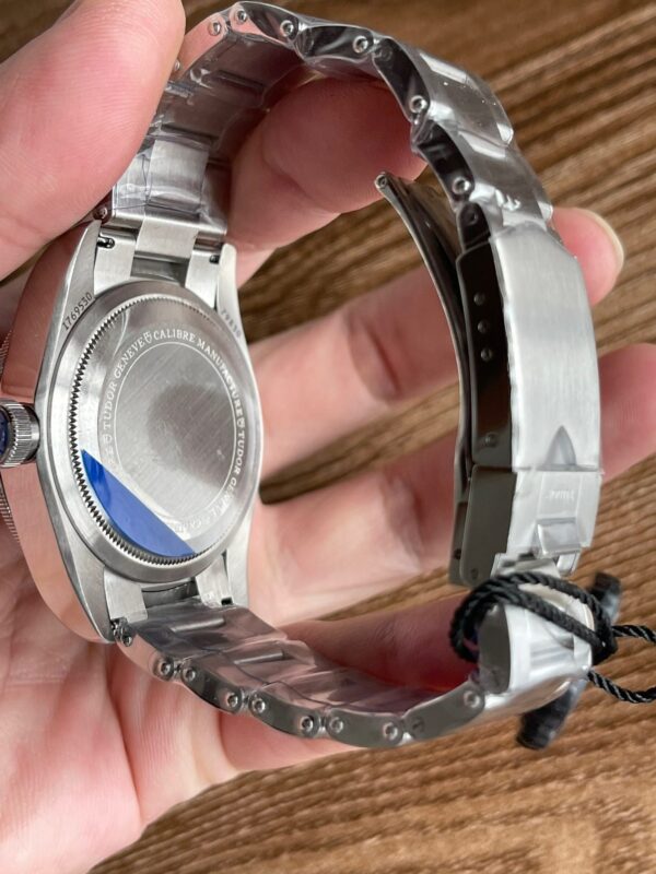 TUDOR QIJI BAY RED AND BLUE RING GMT - Image 2