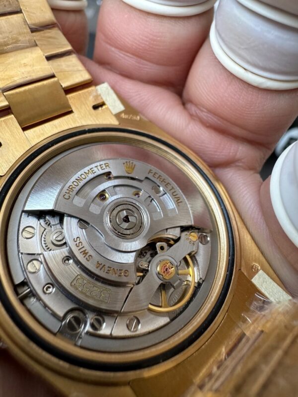 Rolex Yellow Gold Day-Date 40mm Caliber 3255 Pair of Original Weights - Image 5