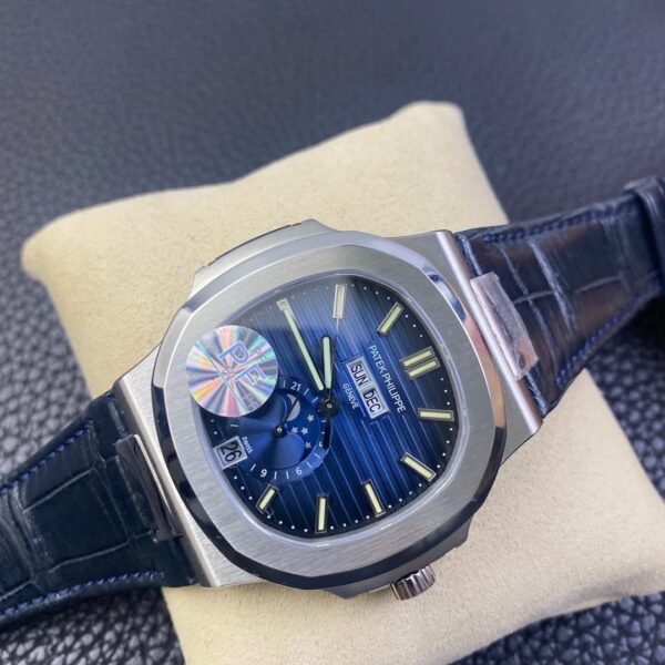 Patek Philippe Nautilus 5726A - Image 9