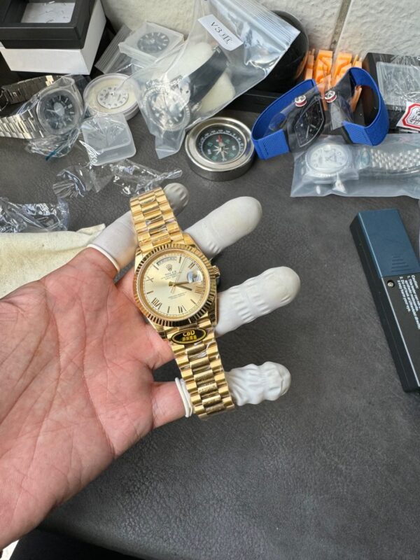 Rolex Yellow Gold Day-Date 40mm Caliber 3255 Pair of Original Weights - Image 4