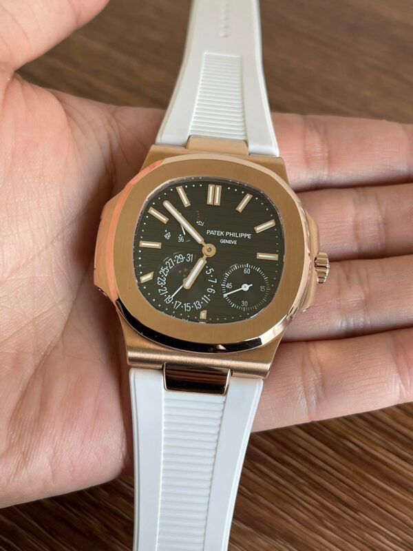 Patek Philippe Nautilus 5712 - Image 4
