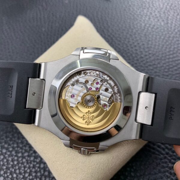 Patek Philippe Nautilus 5726A - Image 2