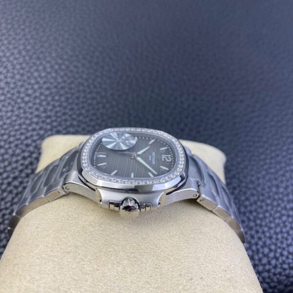 Patek Philippe 7018 Nautilus Women-s - Image 5
