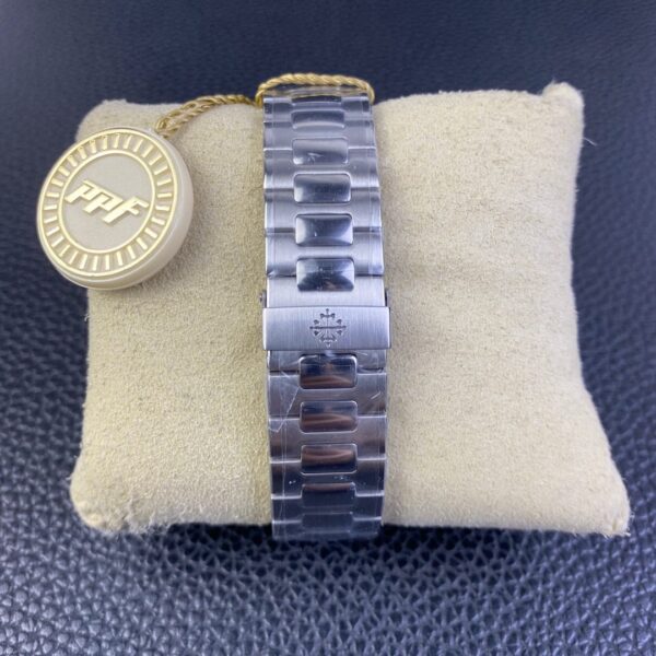 Patek Philippe Nautilus 5980 Chronograph - Image 4