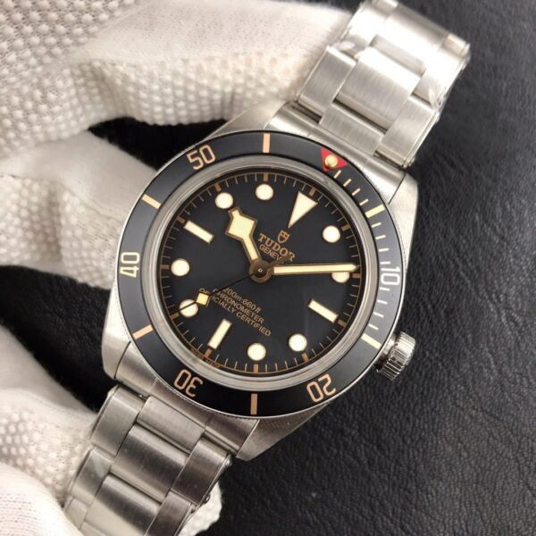 TUDOR Small Black Shield 39mm - Image 8