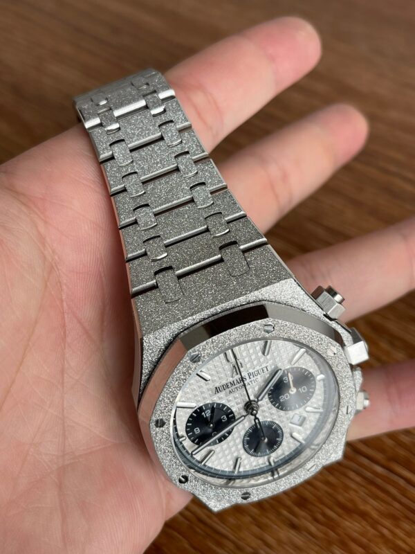 Audemars Piguet Royal Oak 26331OR Chronograph with Genuine (Small Seconds in 6) - Image 9