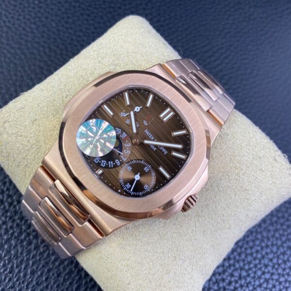 Patek Philippe Nautilus 5712 - Image 8