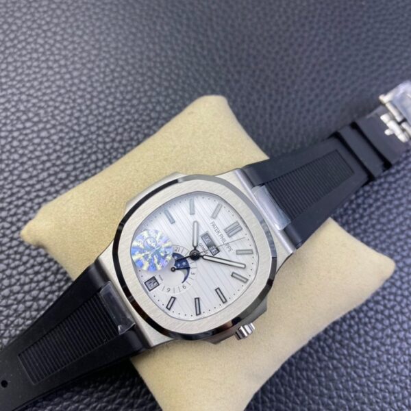 Patek Philippe Nautilus 5726 - Image 8