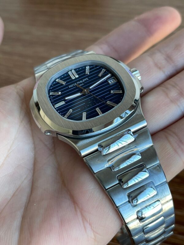 Patek Philippe 5711 Nautilus 40th anniversary Blue - Image 11