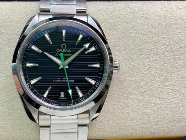 1:1 Superclone-Omega Seamaster Aqua Terra 150M Co-Axial Master Chronometer(绿条纹海马)