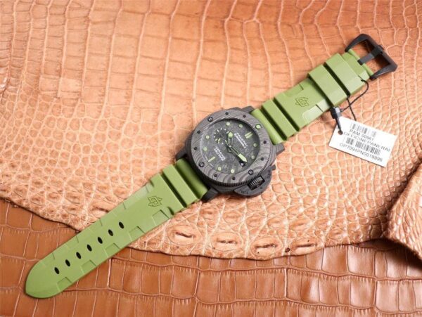Panerai Carbotech Marina Militare Submersible.PAM961-1:1 Superclone - Image 9