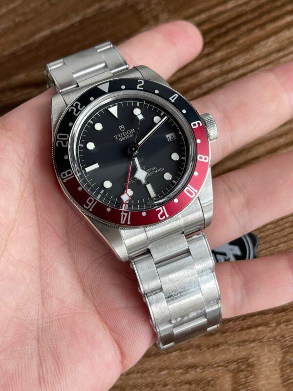 TUDOR QIJI BAY RED AND BLUE RING GMT - Image 7