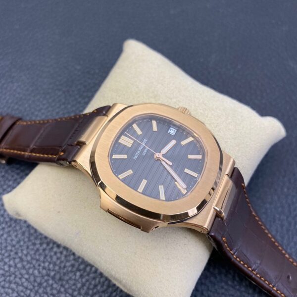 Patek Philippe 5711 Belt model - Image 8