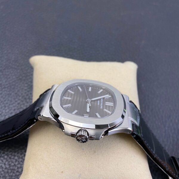 Patek Philippe 5711 Belt model - Image 6