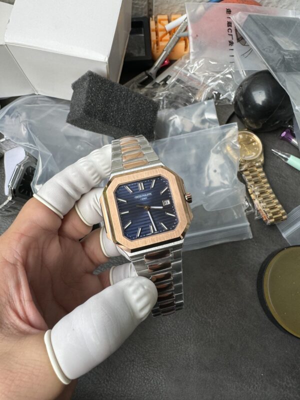 Patek Philippe Latest Model 5821 Square - Image 10