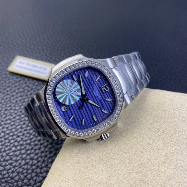 Patek Philippe 7018 Nautilus Women-s - Image 5