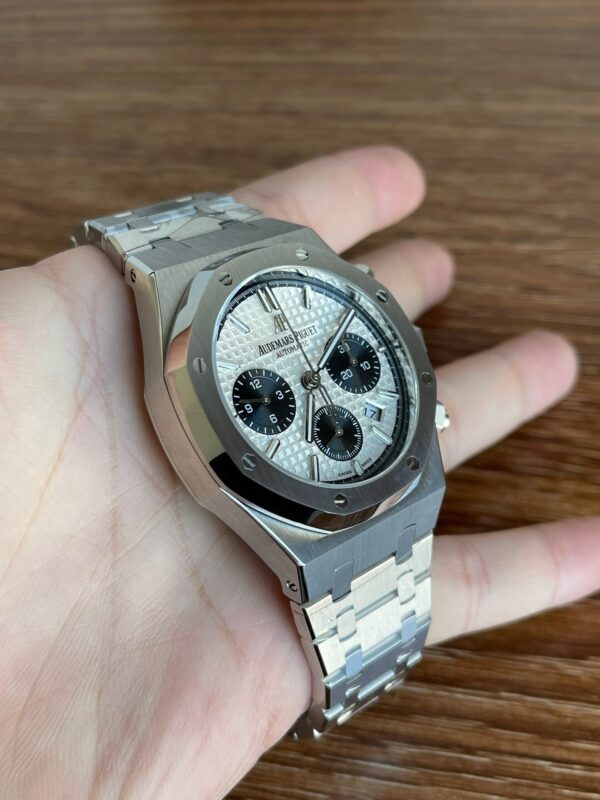 Audemars Piguet Royal Oak 26331OR Chronograph with Genuine (Small Seconds in 6) - Image 9