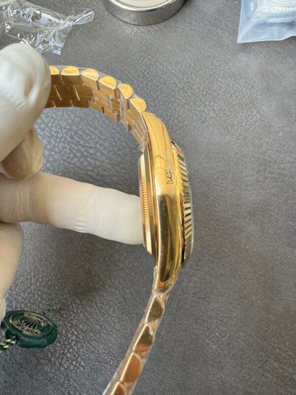 Rolex Yellow Gold Day-Date 40mm Caliber 3255 Pair of Original Weights - Image 7
