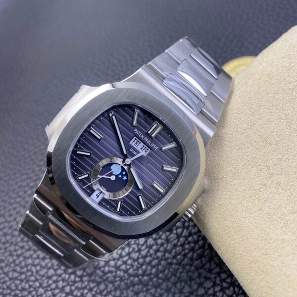 Patek Philippe Nautilus 5726A - Image 5