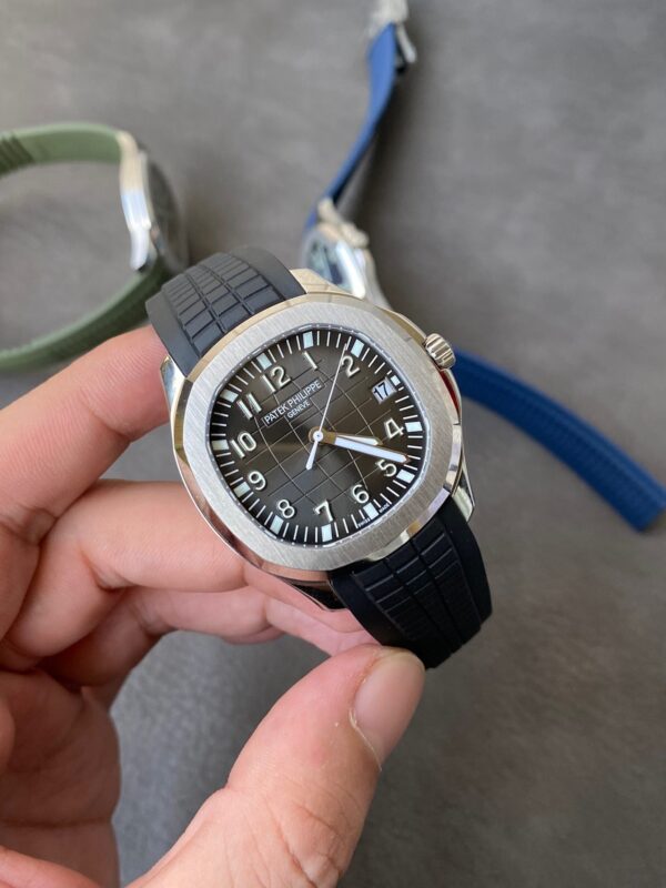 Patek Philippe Aquanaut 5167 Modified dial/movement refinished - Image 9