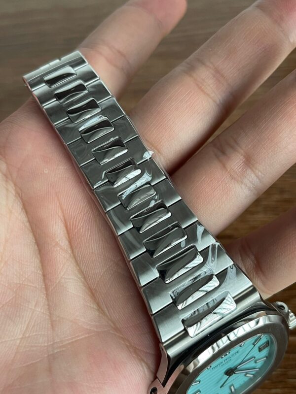 Patek Philippe 5711 Nautilus Tiffany Blue - Image 7