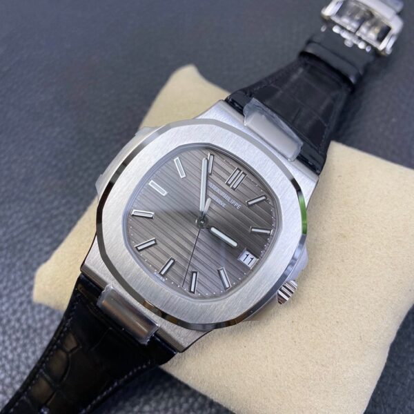 Patek Philippe 5711 Belt model - Image 8
