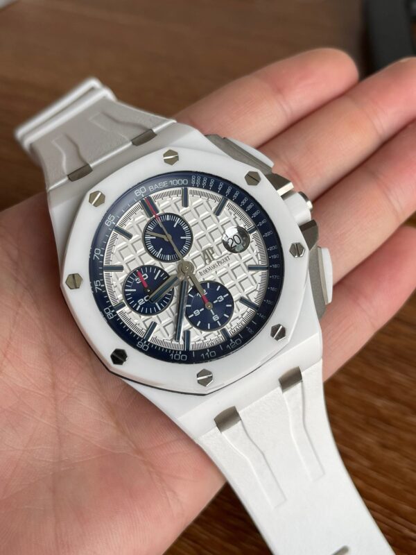 Audemars Piguet Royal Oak Offshore 26400 Wrist - Image 4