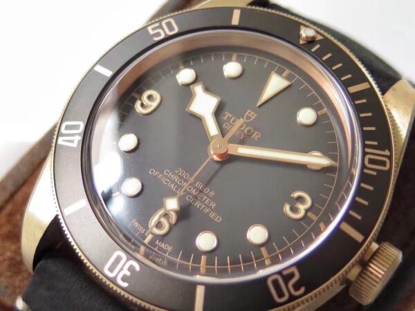 TUDOR - Image 9