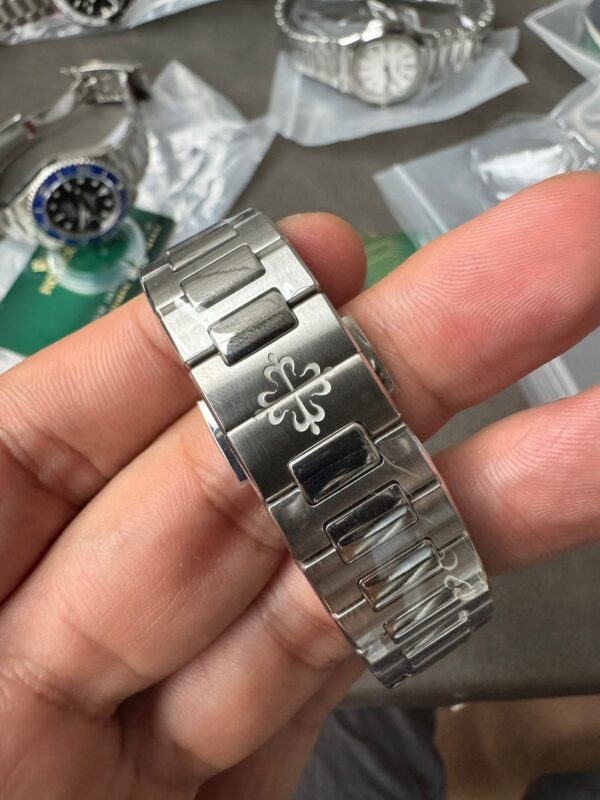 Patek Philippe 7118 Nautilus women-s - Image 3