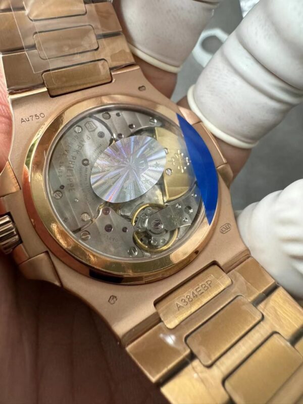 Patek Philippe Nautilus 5712 - Image 6
