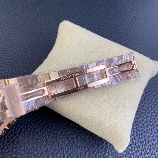 Patek Philippe Nautilus 5980 Chronograph - Image 4