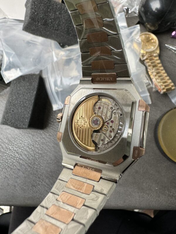 Patek Philippe Latest Model 5821 Square - Image 6