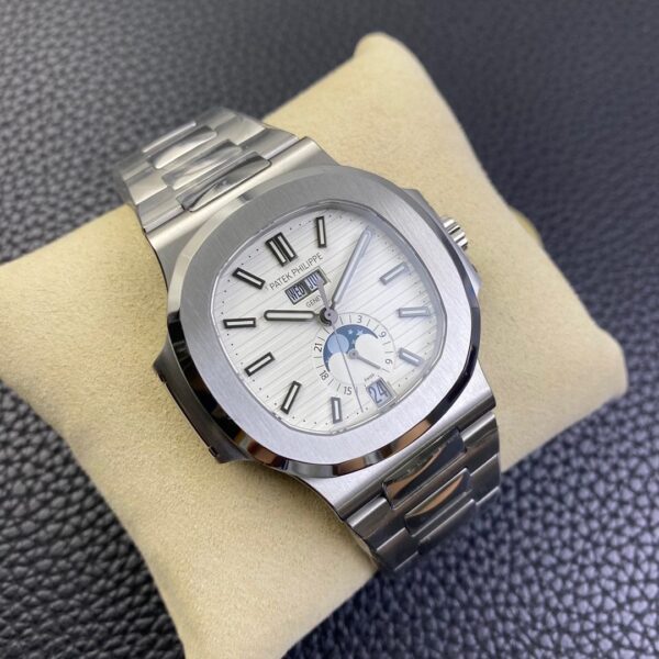 Patek Philippe Nautilus 5726A - Image 10