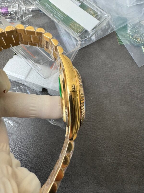 Rolex Yellow Gold Day-Date 40mm Caliber 3255 Pair of Original Weights - Image 6