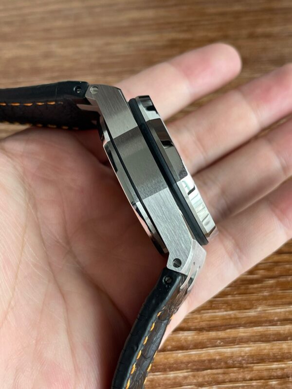 Audemars Piguet AP Royal Oak - Image 9
