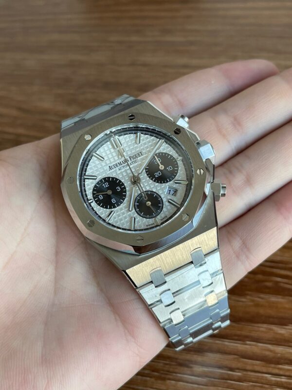 Audemars Piguet Royal Oak 26331OR Chronograph with Genuine (Small Seconds in 6) - Image 8