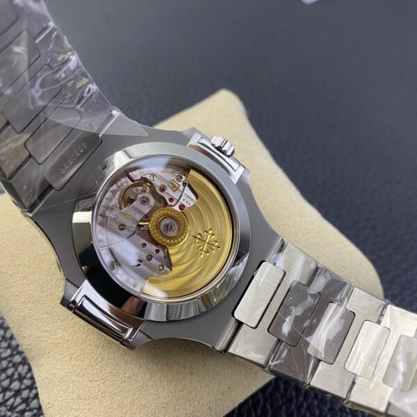 Patek Philippe Nautilus 5726A - Image 3