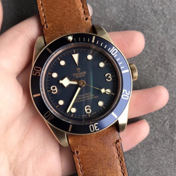 Tudor - Image 9