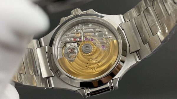 Patek Philippe 5711 Nautilus women-s - Image 2