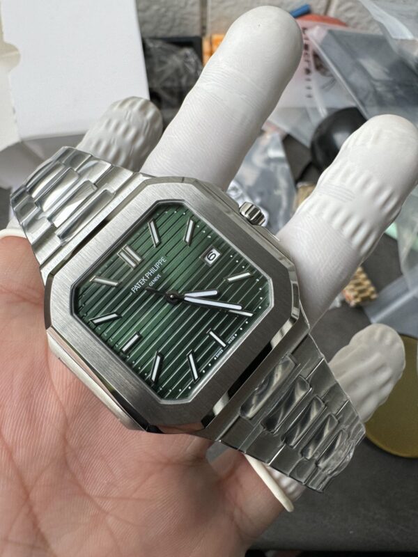 Patek Philippe Latest Model 5821 Square - Image 9