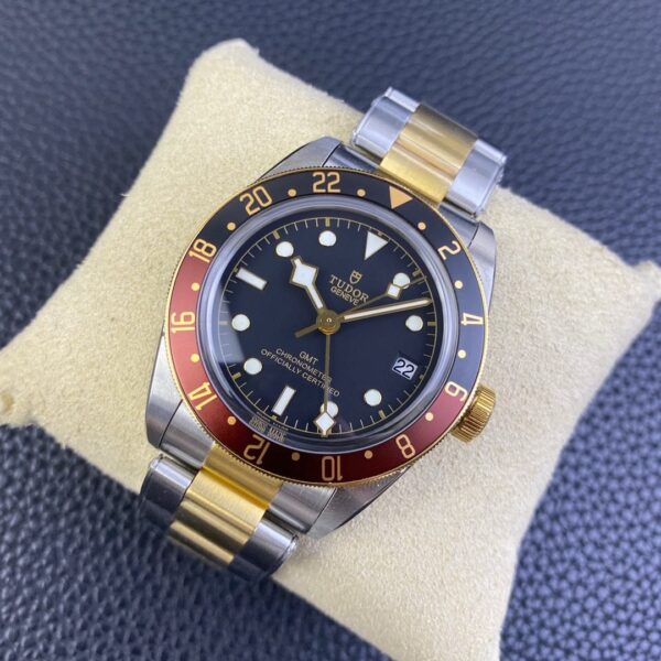 Tudor - Image 9