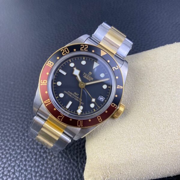 Tudor - Image 8