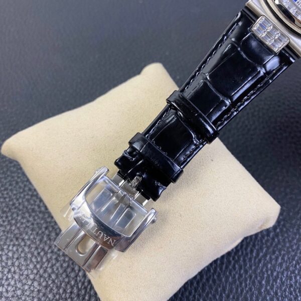 Patek Philippe Nautilus 5712 - Image 3