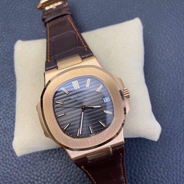 Patek Philippe 5711 Belt model - Image 4