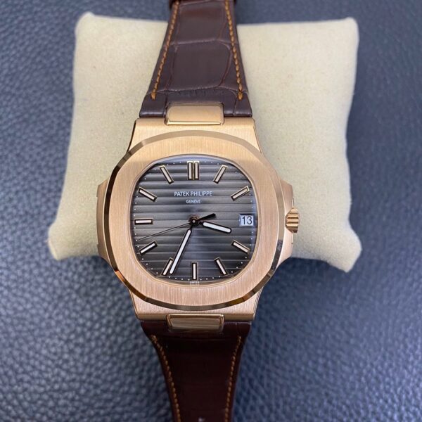 Patek Philippe 5711 Belt model